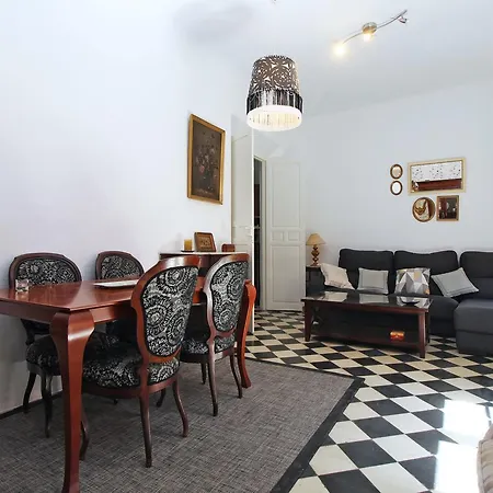 Del Parque Flats Plaza De La Merced Appartement