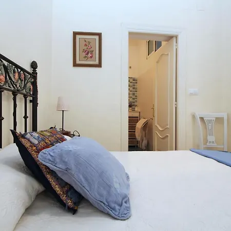 Del Parque Flats Plaza De La Merced Appartement *